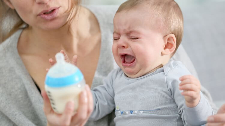 How to Wean Your Baby Off the Bottle