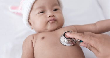 Natural Baby: Alternatives to routine newborn procedures