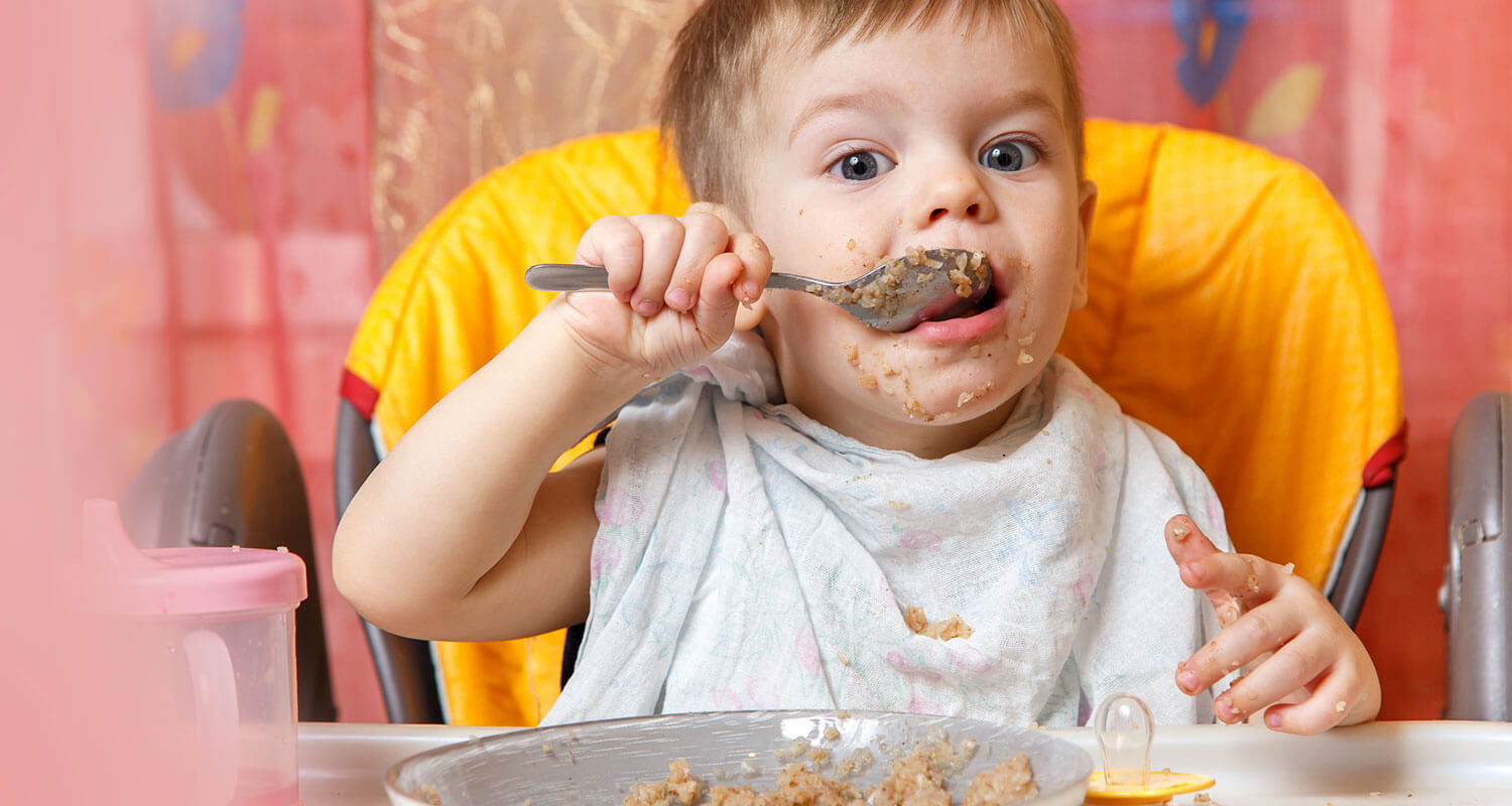 baby start eating cereal