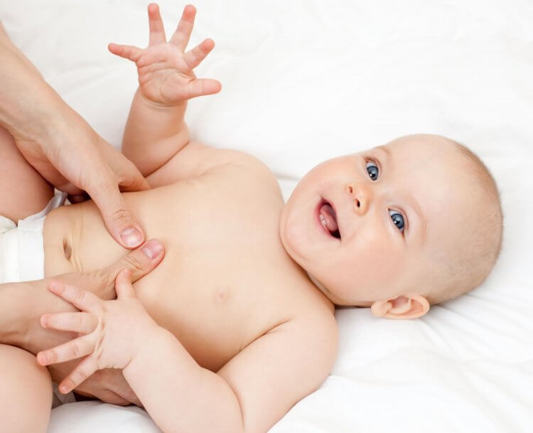 Benefits of Baby Massage - Mother Massage Baby's Stomach