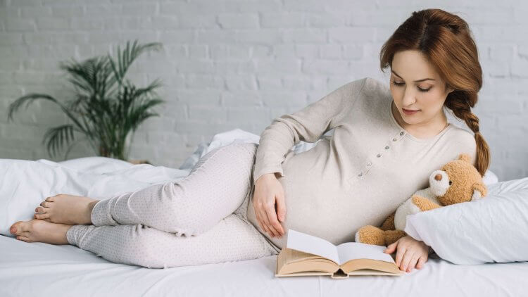 Sách mang thai hay nhất cho thai kỳ tự nhiên của Mamas do Mama Natural đăng