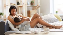 Breastfeeding Classes: 6 Reasons to Sign Up Before Baby's Born - MAIN