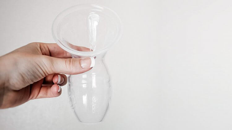 Haakaa Review: How to Collect More Breastmilk With This Breast Pump - MAIN