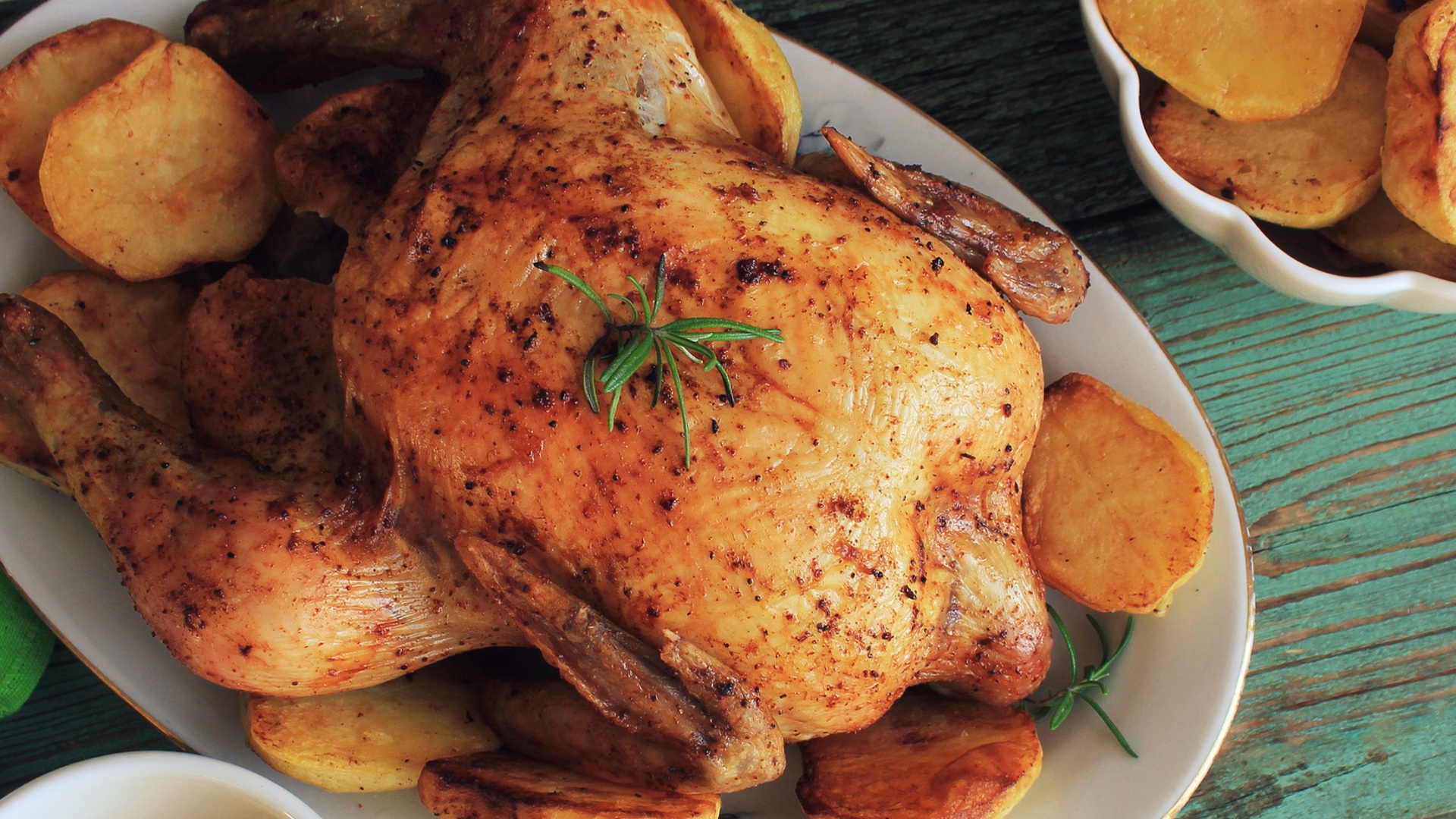 Perfect Roast Chicken - golden and juicy! [VIDEO] - The Recipe Rebel