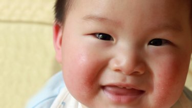 Introducing Solids: Why You Should Wait Until 6 Months