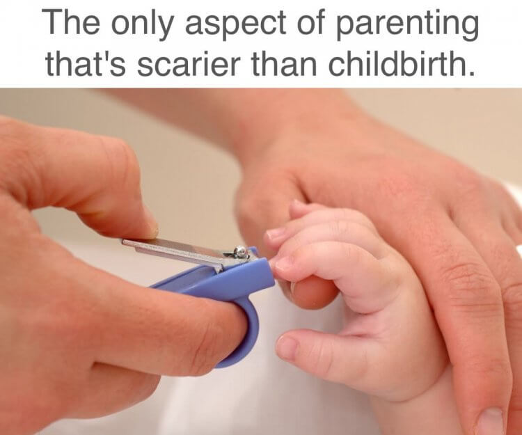 cắt móng tay cho trẻ nhỏ - Khía cạnh duy nhất của việc nuôi dạy con cái đáng sợ hơn việc sinh con Mama Natural